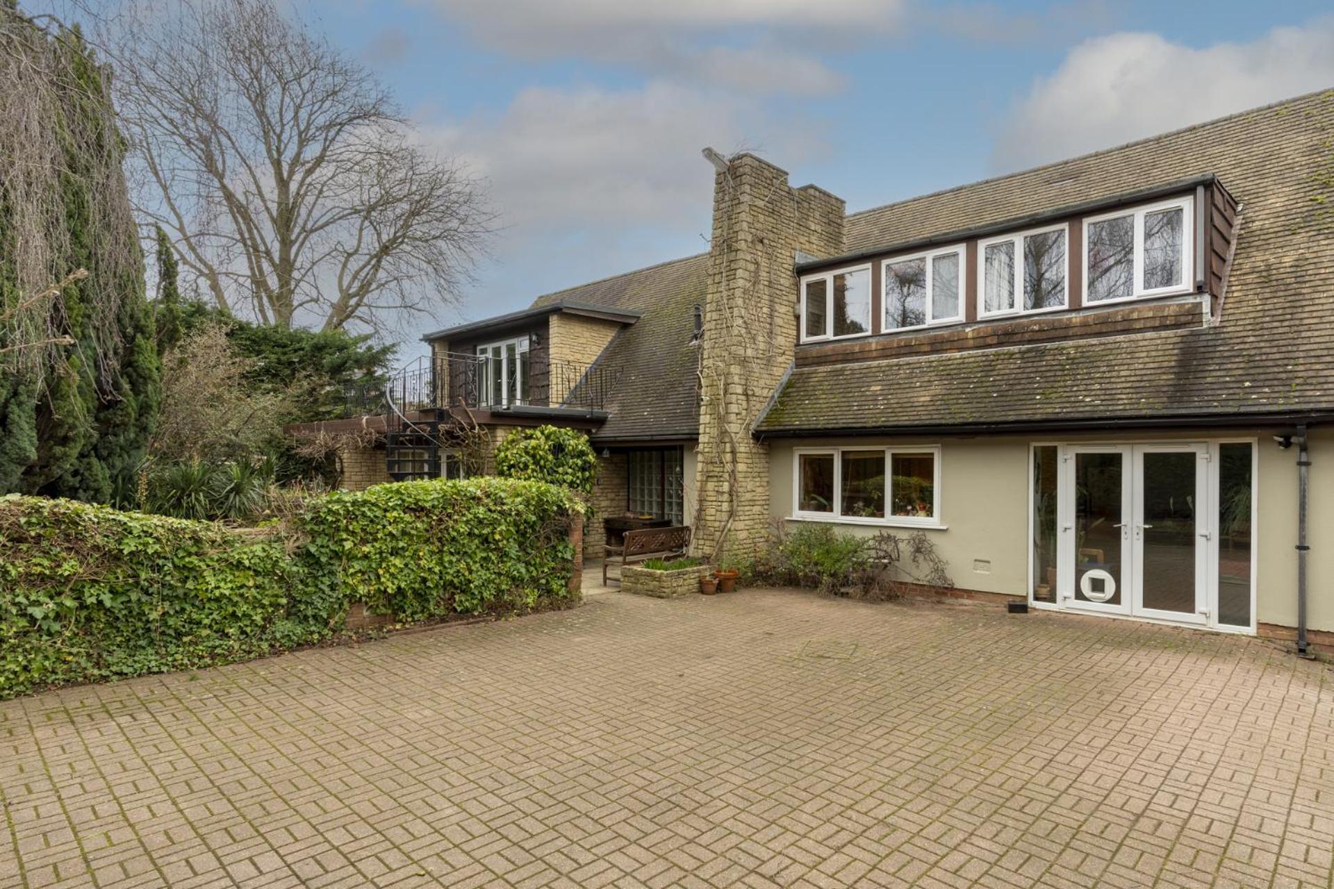 Sandford Meadow Guest House Kennington  ภายนอก รูปภาพ