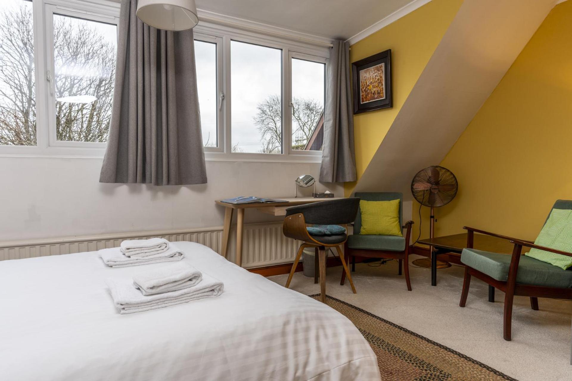 Sandford Meadow Guest House Kennington  ภายนอก รูปภาพ